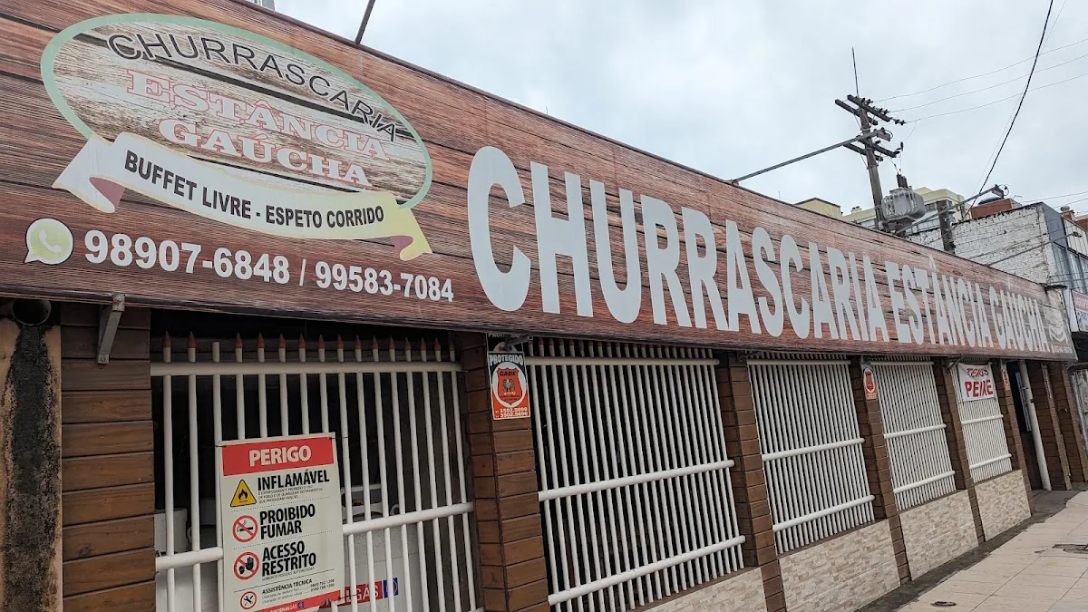 Churrasco na Churrascaria Estância Gaúcha, no Centro de Capão da Canoa