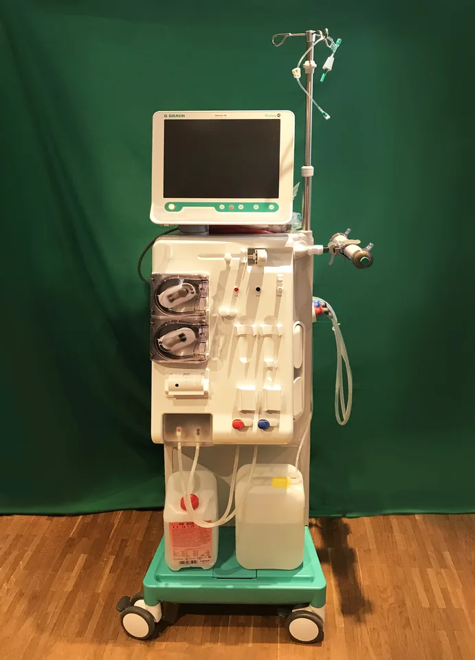 Máquina de hemodiálise em fotografia de arquivo feita na Suécia em 2019